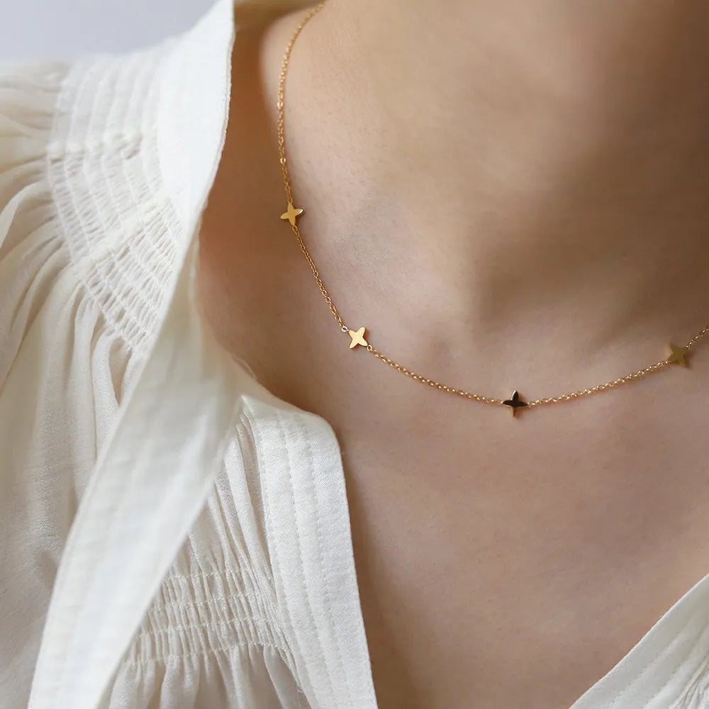 ANA || Clover Necklace